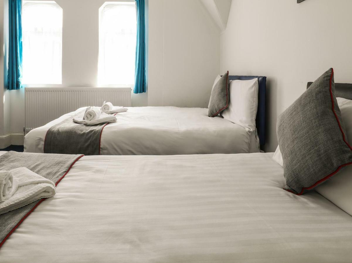 Oyo Hala Guest House Manchester Luaran gambar